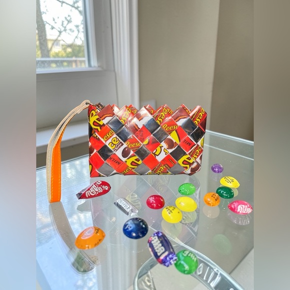 Adorable Reese’s Candy Wristlet - Picture 1 of 5